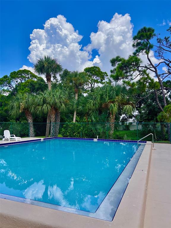 984 SUNRIDGE DRIVE UNIT J3