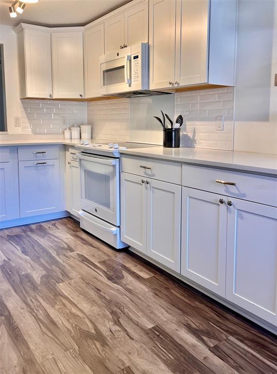 984 SUNRIDGE DRIVE UNIT J3