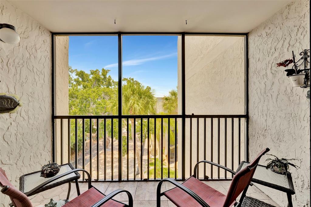 6157 MIDNIGHT PASS ROAD UNIT E