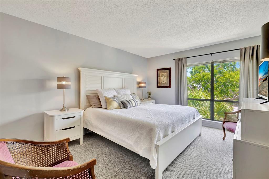 6157 MIDNIGHT PASS ROAD UNIT E