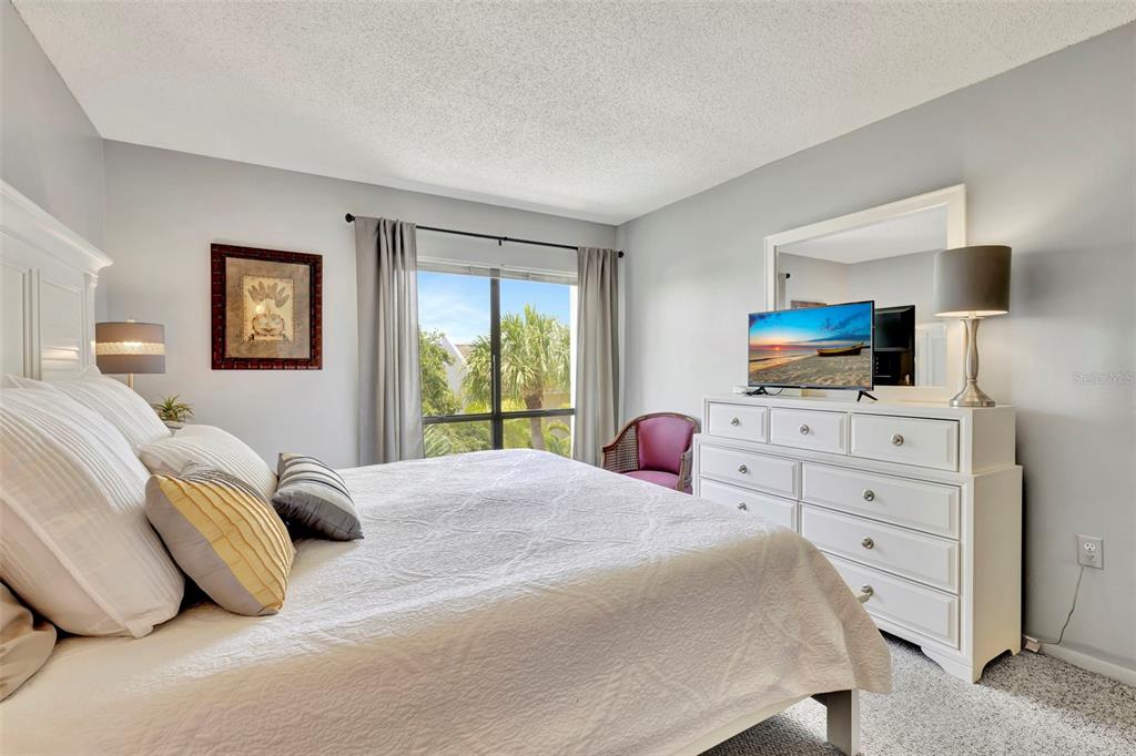 6157 MIDNIGHT PASS ROAD UNIT E