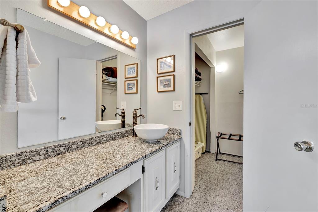 6157 MIDNIGHT PASS ROAD UNIT E