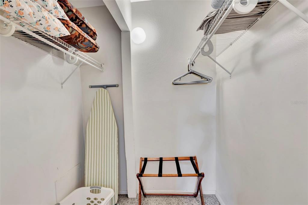 6157 MIDNIGHT PASS ROAD UNIT E