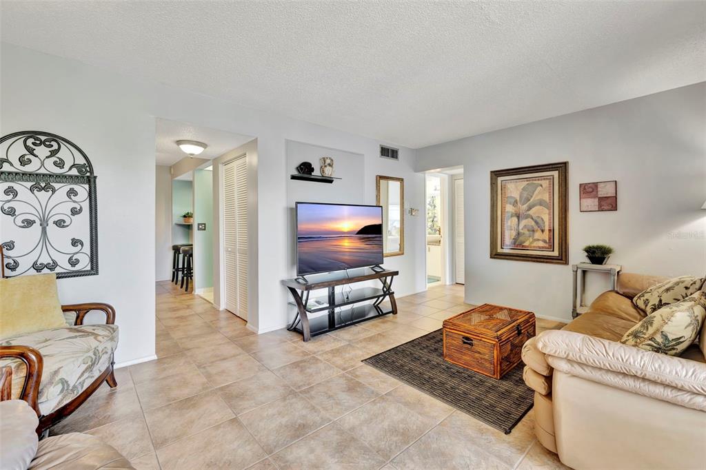 6157 MIDNIGHT PASS ROAD UNIT E