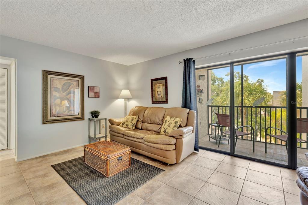 6157 MIDNIGHT PASS ROAD UNIT E