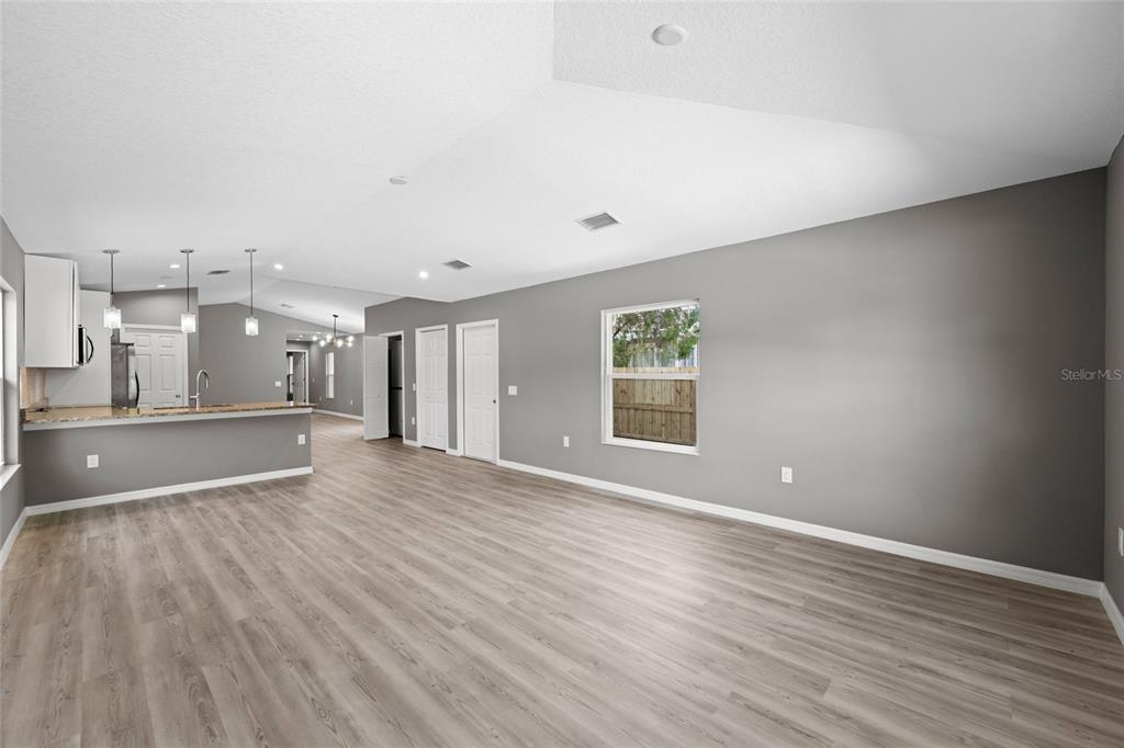 3908 WALNUT AVENUE