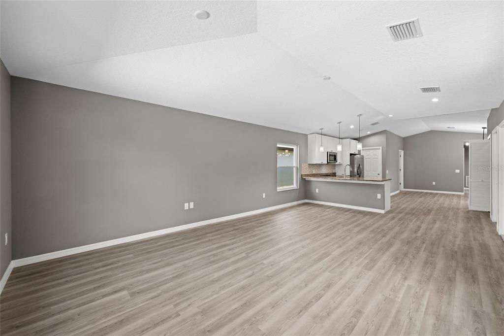 3908 WALNUT AVENUE