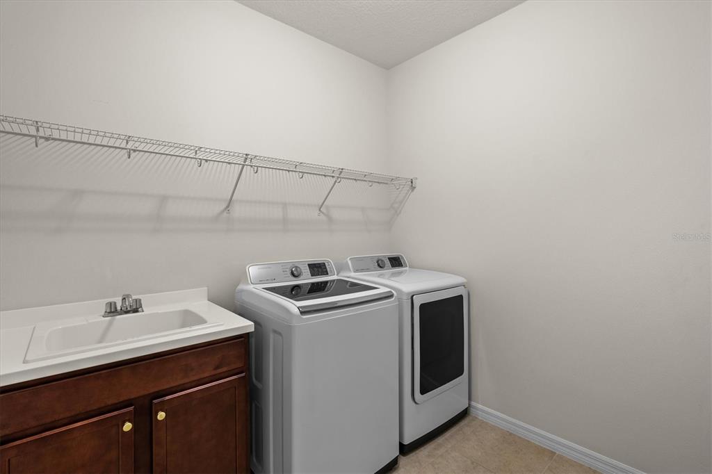 128 AVENS DR