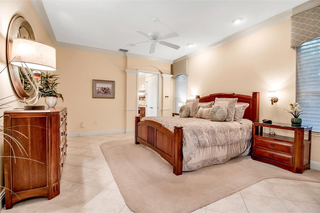 21 BAYHEAD LANE