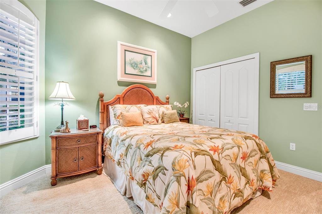 21 BAYHEAD LANE