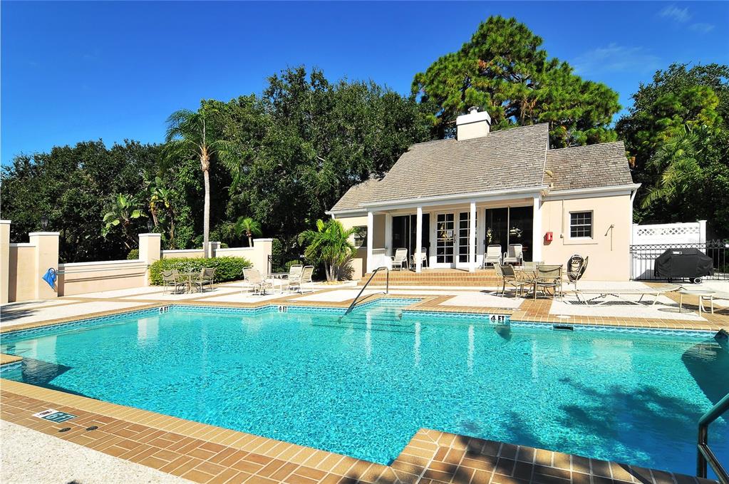 21 BAYHEAD LANE