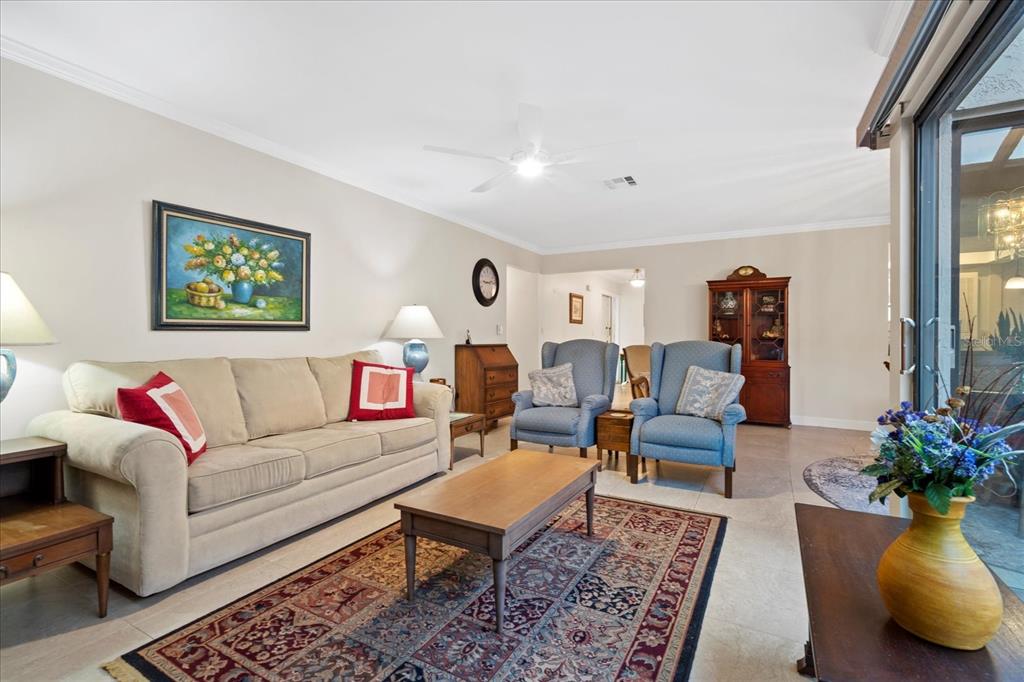 3953 GLEN OAKS MANOR DRIVE