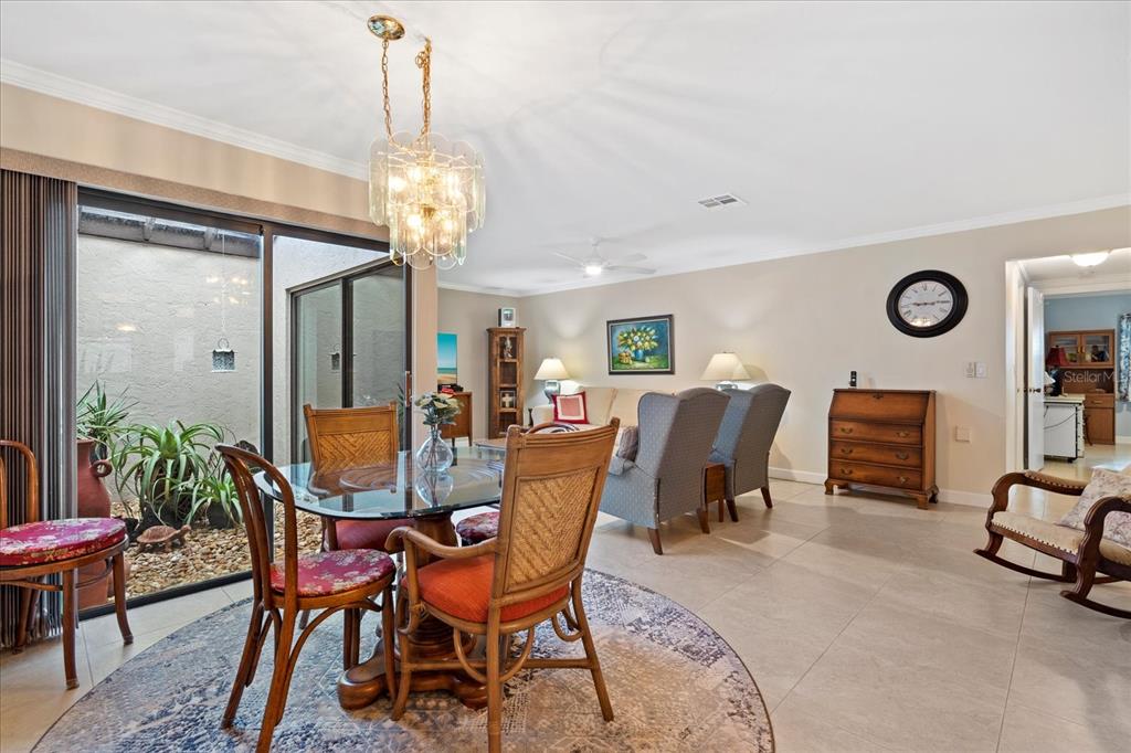 3953 GLEN OAKS MANOR DRIVE