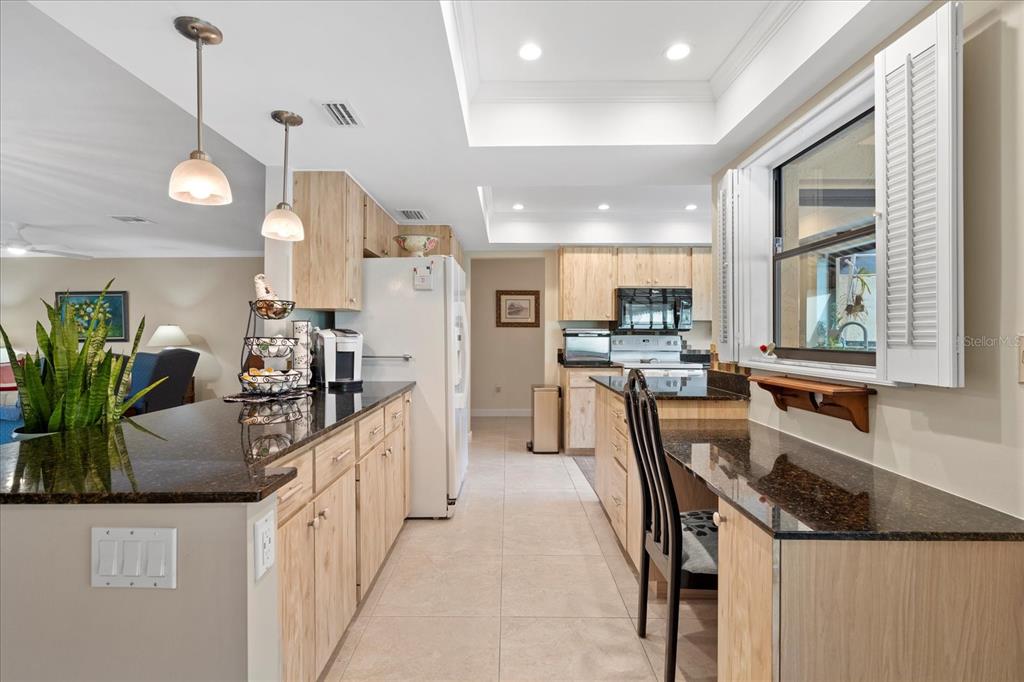 3953 GLEN OAKS MANOR DRIVE