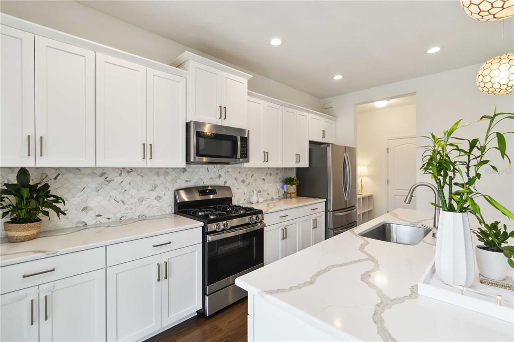 10109 CANAVERAL CIRCLE