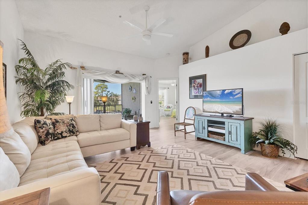 5240 HYLAND HILLS AVENUE UNIT 