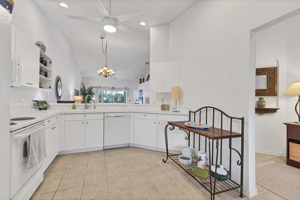 5240 HYLAND HILLS AVENUE UNIT 