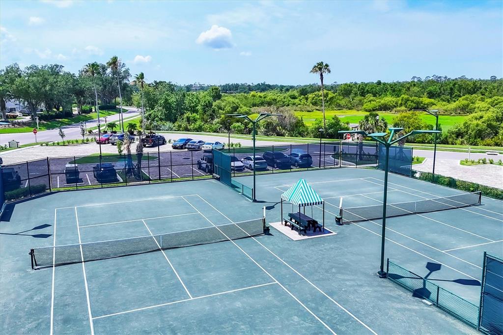 5240 HYLAND HILLS AVENUE UNIT 
