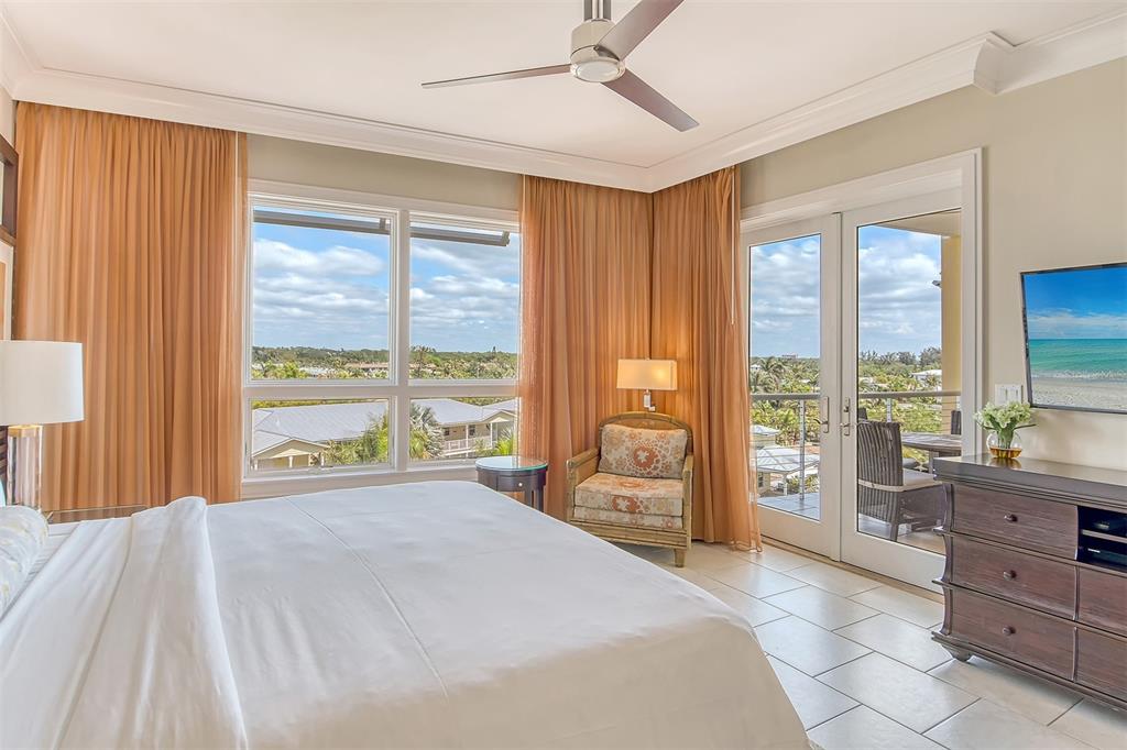 915 SEASIDE DRIVE UNIT 606, We