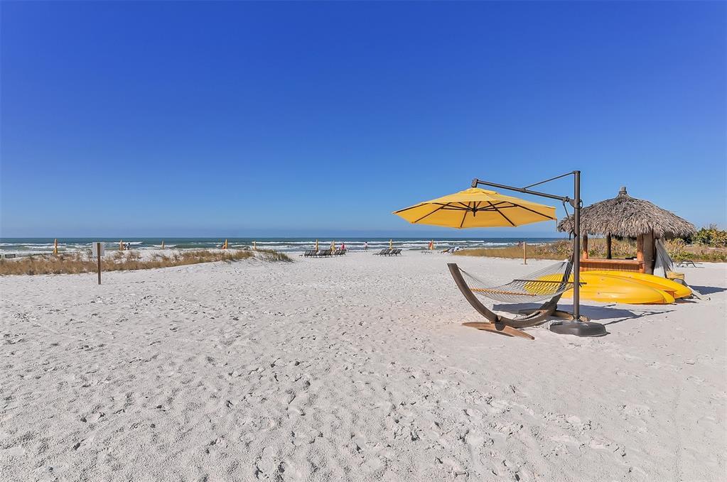 915 SEASIDE DRIVE UNIT 607, We