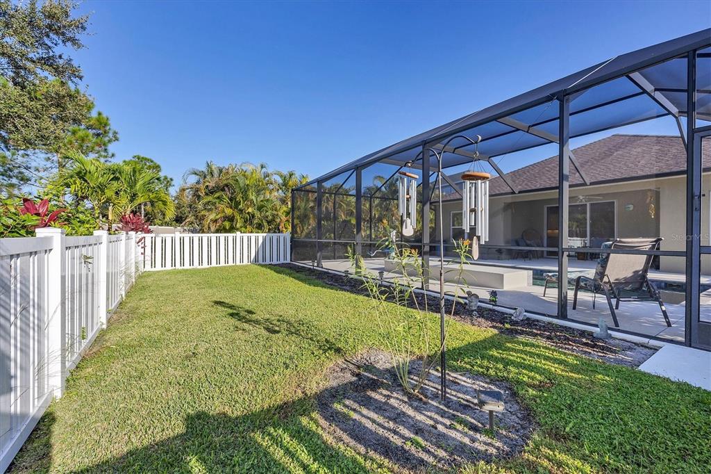 7040 WHITE WILLOW COURT