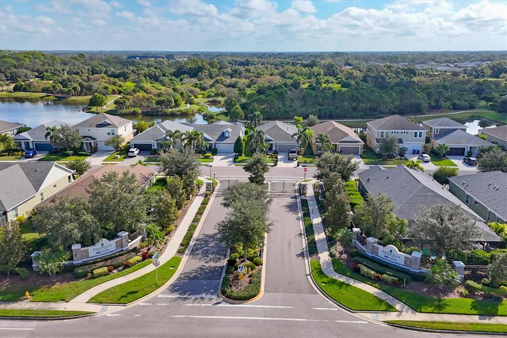 7040 WHITE WILLOW COURT