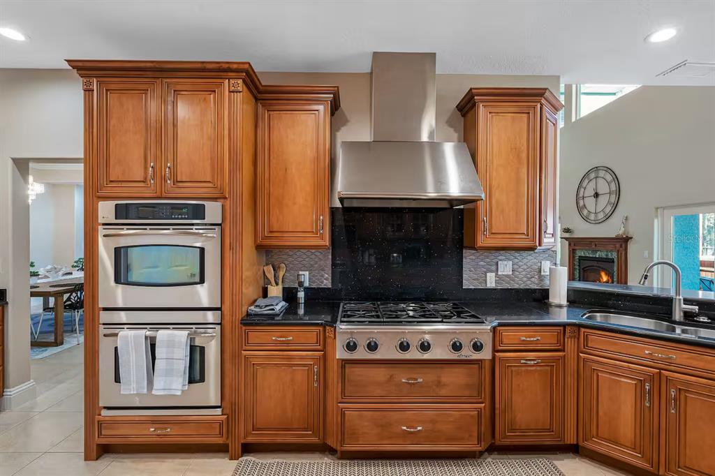 151 LAKESIDE DRIVE gallery image #15