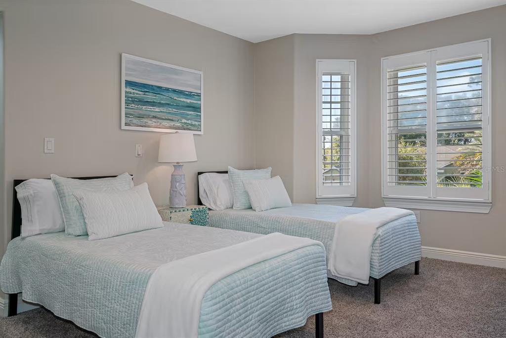 151 LAKESIDE DRIVE gallery image #42