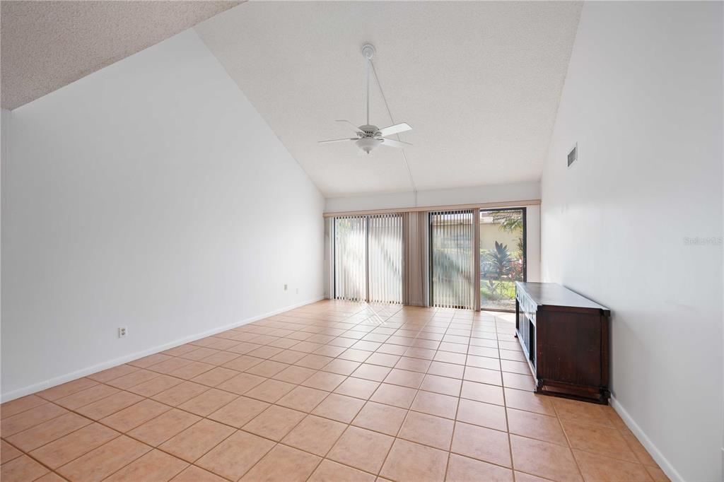 2767 HORSESHOE COURT UNIT Q-3