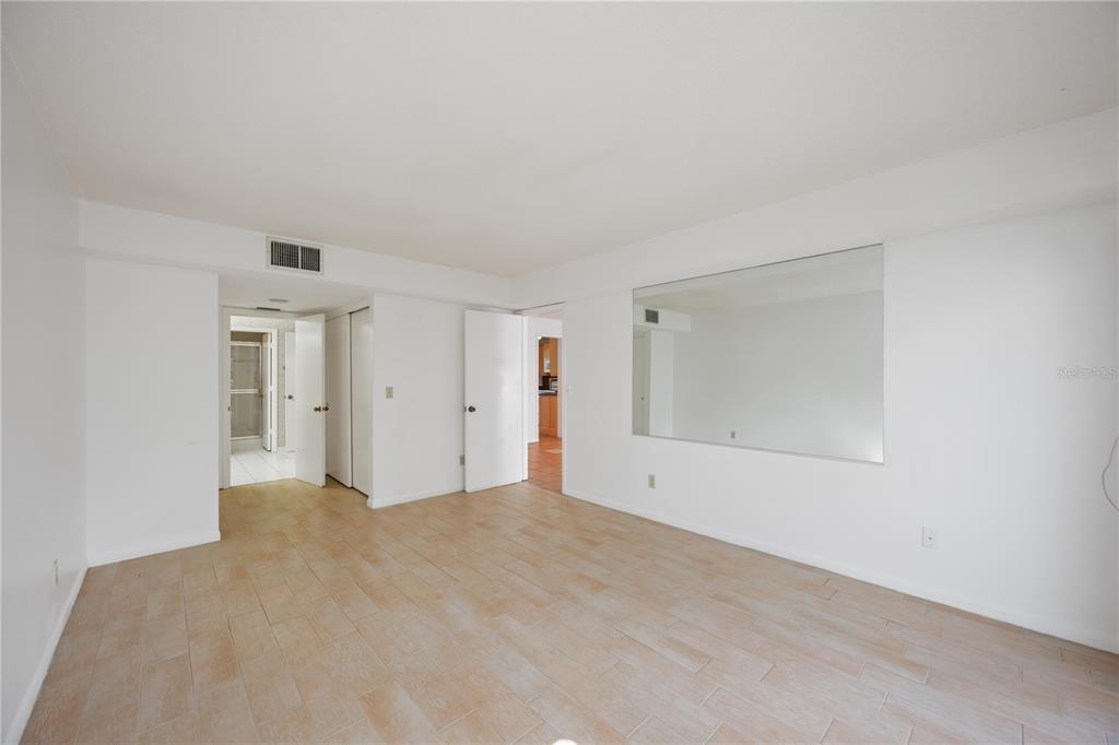 2767 HORSESHOE COURT UNIT Q-3