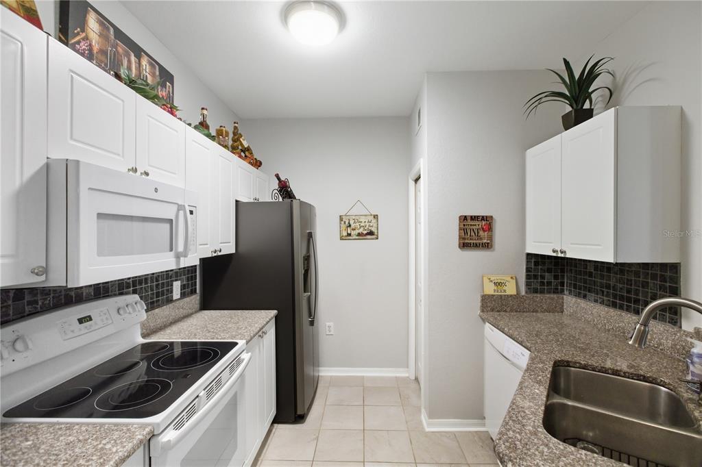 5122 NORTHRIDGE ROAD UNIT 107