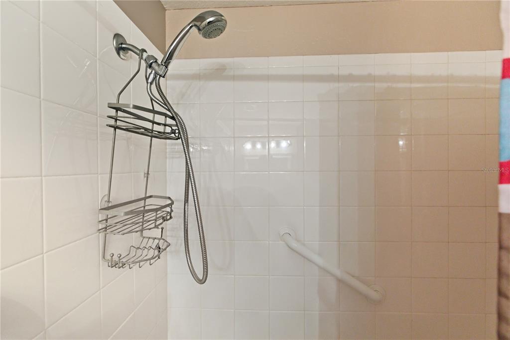 5122 NORTHRIDGE ROAD UNIT 107