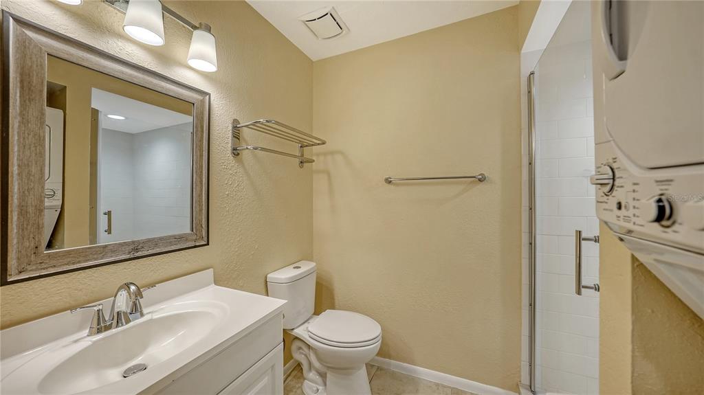 631 N ORANGE AVENUE UNIT 208