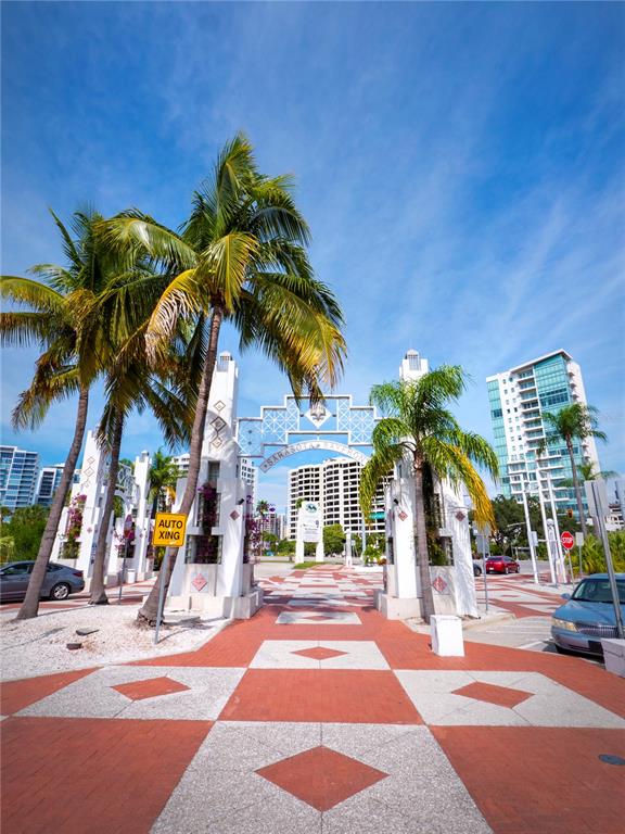 631 N ORANGE AVENUE UNIT 208