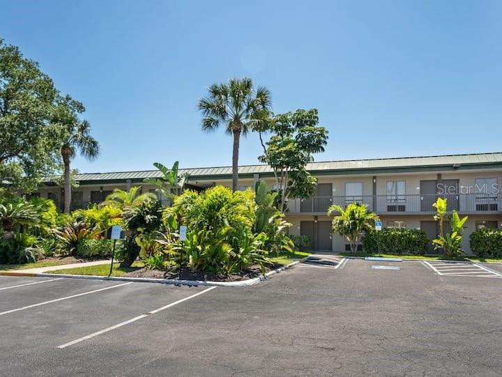 7150 N TAMIAMI TRAIL UNIT S-61