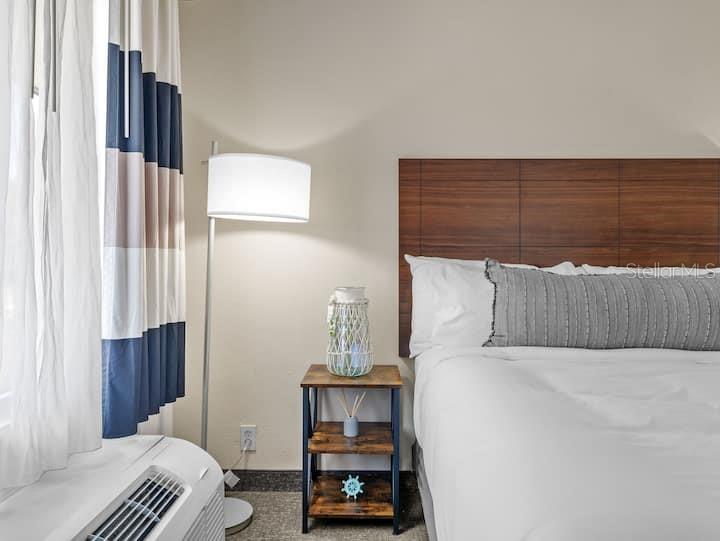 7150 N TAMIAMI TRAIL UNIT S-61