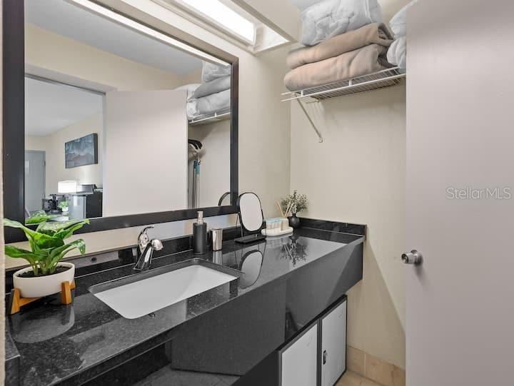 7150 N TAMIAMI TRAIL UNIT S-61