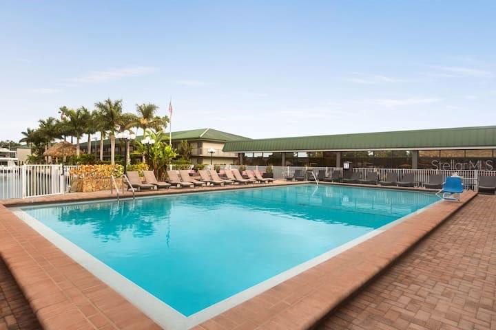 7150 N TAMIAMI TRAIL UNIT S-61