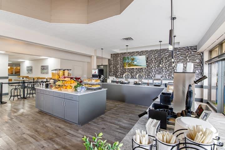 7150 N TAMIAMI TRAIL UNIT S-61