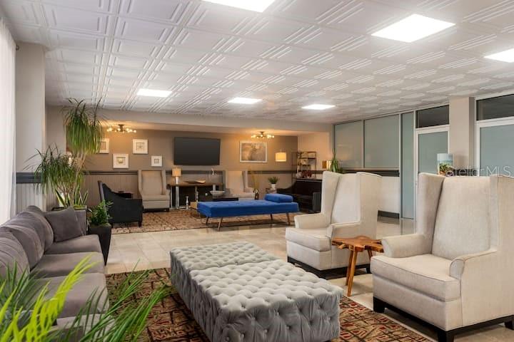7150 N TAMIAMI TRAIL UNIT S-61