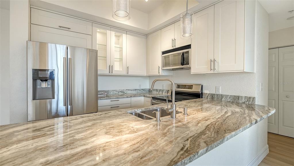 1064 N TAMIAMI TRAIL UNIT 1435