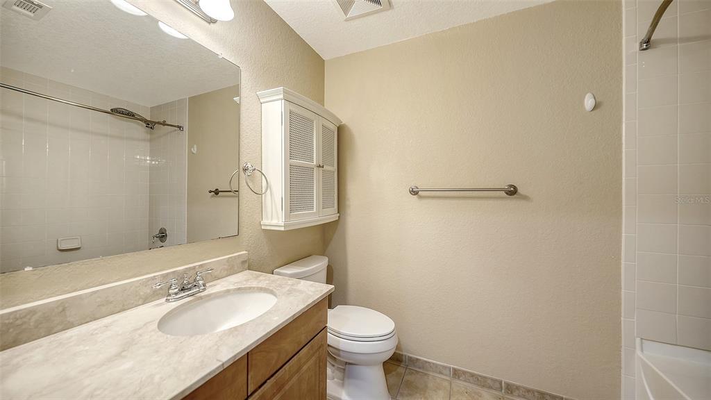 1064 N TAMIAMI TRAIL UNIT 1435