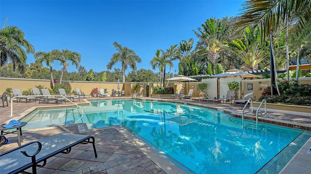 1064 N TAMIAMI TRAIL UNIT 1435