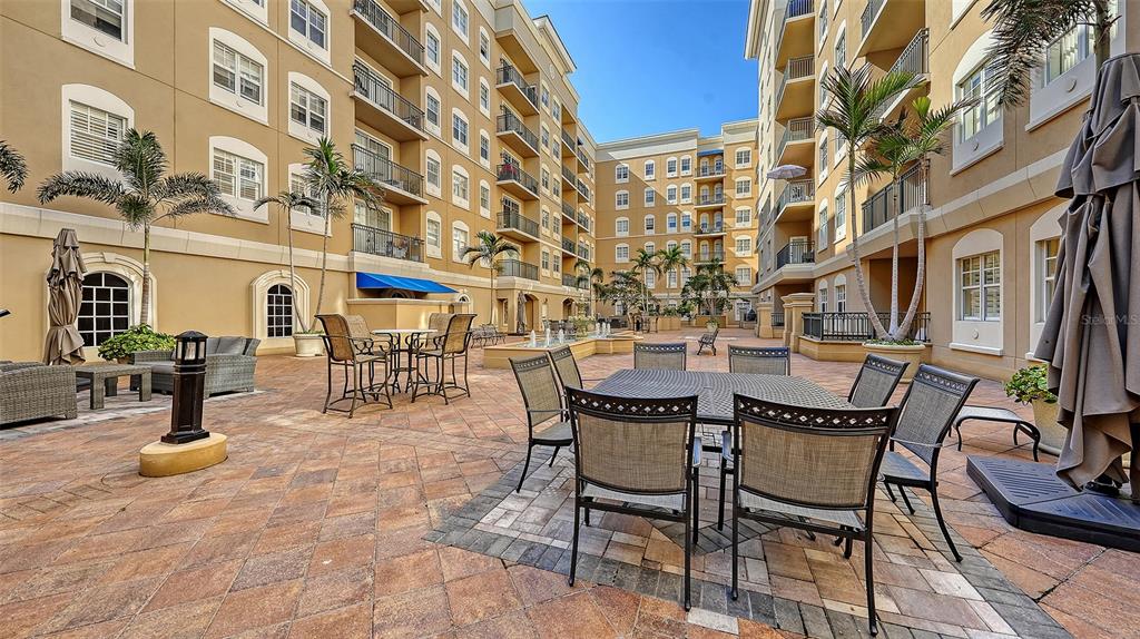 1064 N TAMIAMI TRAIL UNIT 1435