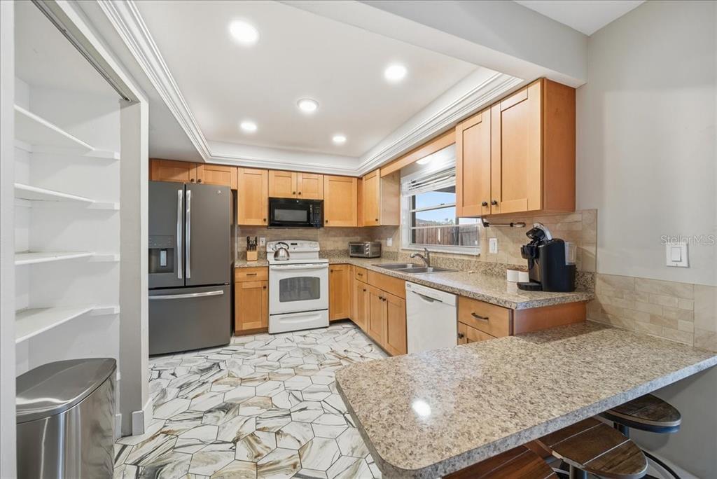 5883 WHISTLEWOOD CIRCLE