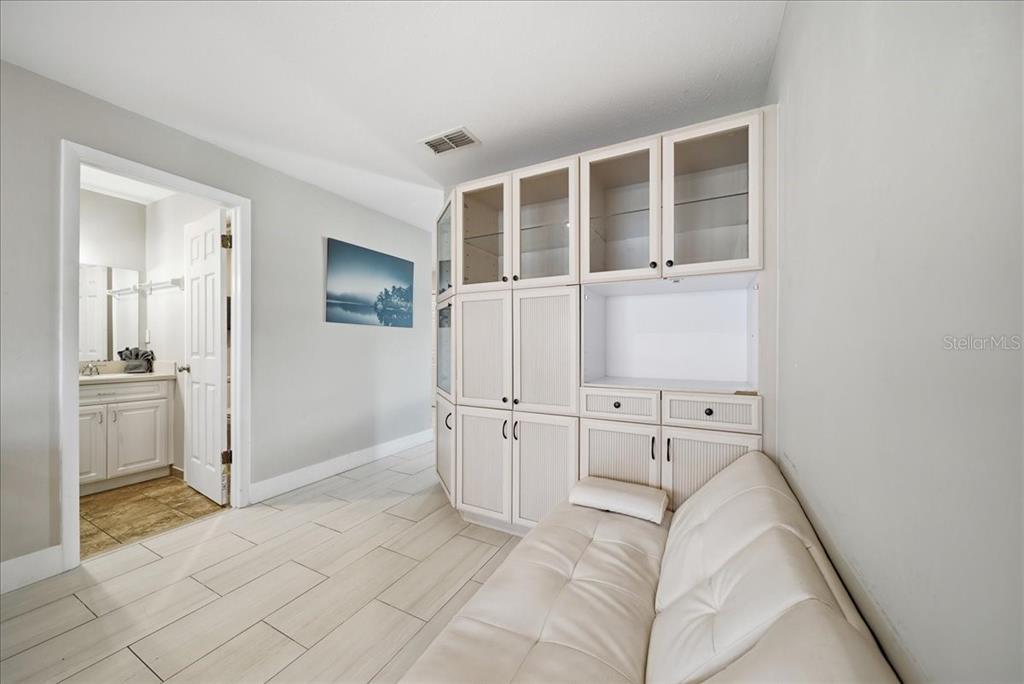 5883 WHISTLEWOOD CIRCLE