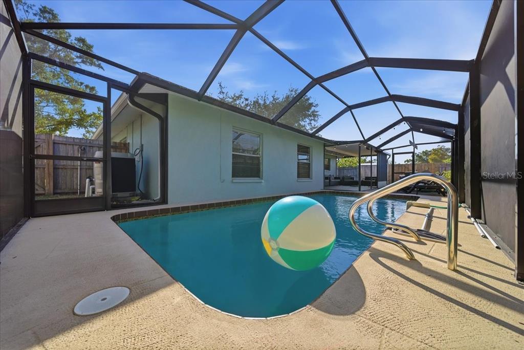 5883 WHISTLEWOOD CIRCLE
