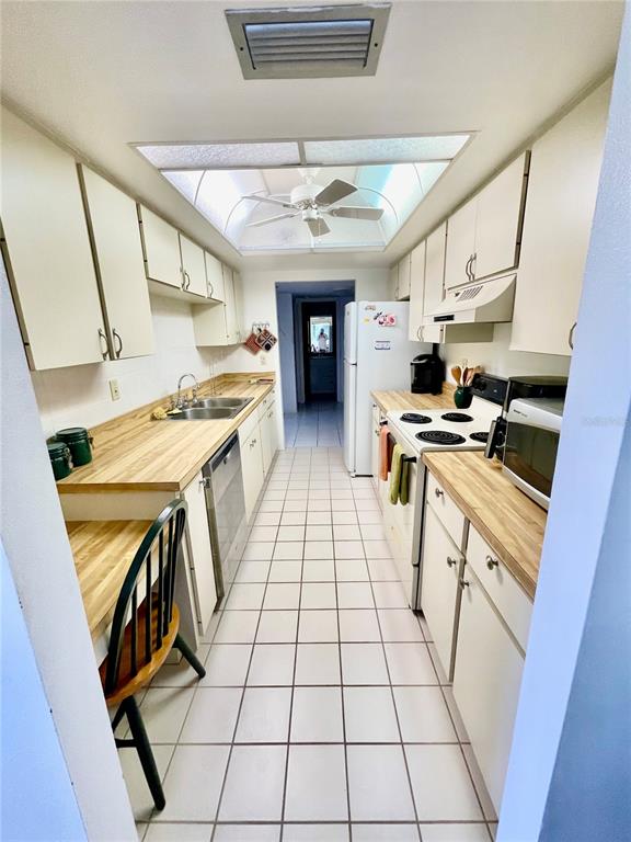 3097 WILLOW GREEN UNIT 32