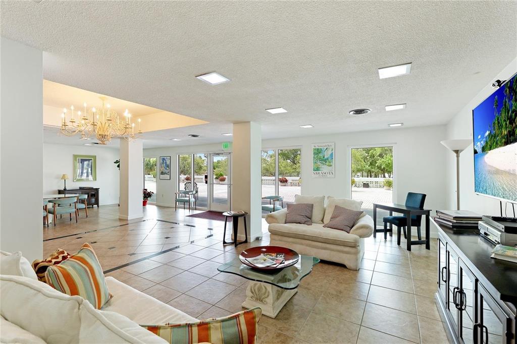 33 S GULFSTREAM AVENUE UNIT 30