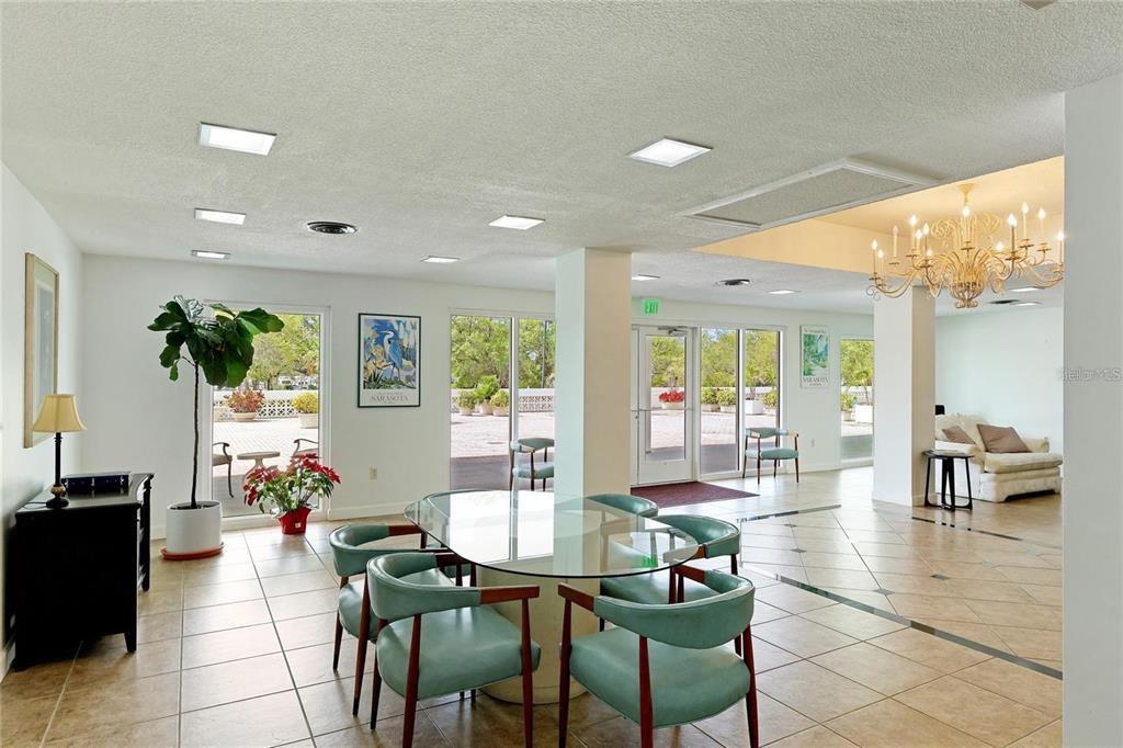 33 S GULFSTREAM AVENUE UNIT 30